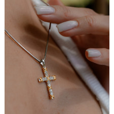 Підвіски та кулони