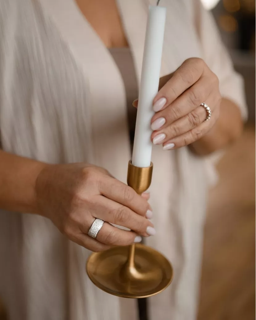 Каблучка срібна широка з цирконієм діамантової огранки 006636