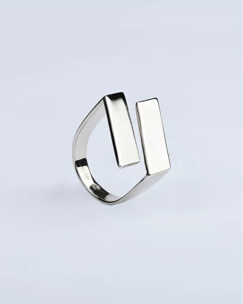 Каблучка срібна геометрічна Стрічки 007061