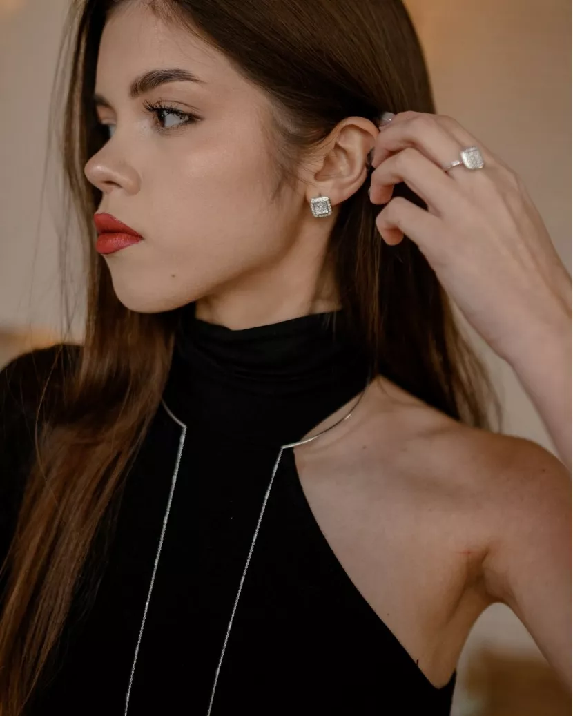 Сережки срібні Квадрати із цирконієм діамантового огранювання 007040