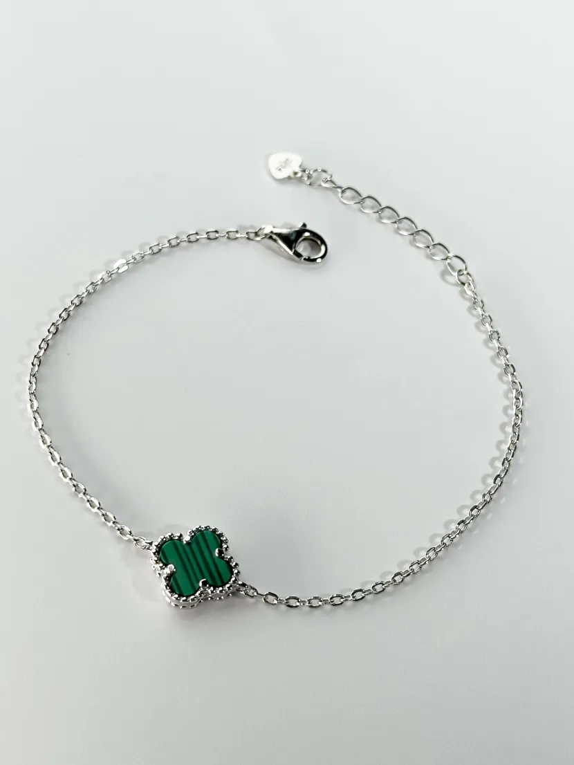 Браслет серебряный с малахитом Клевер 1см 000026