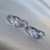 Серьги серебряные колечки с цирконием с особой мерцающей огранкой