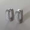 Серьги серебряные с усыпкой из циркония бриллиантовой  огранки