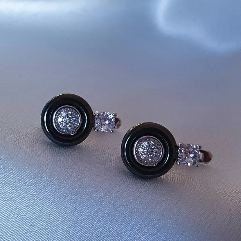 Серебряные серьги с черной керамикой и цирконием бриллиантовой огранки 003378