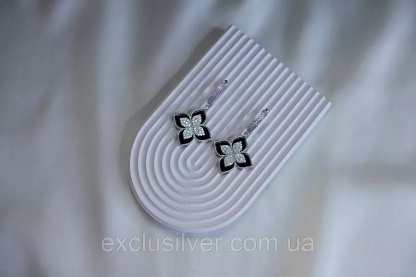 Срібні сережки з оніксом Квітка EXCLUSILVER 925 проби