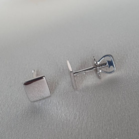Сережки - пусети (гвоздики) срібні безкамінні Квадрат