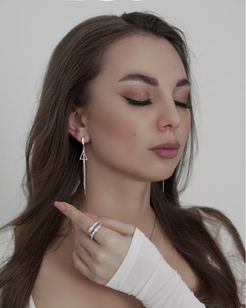 Серьги серебряные с треугольниками и цепочками