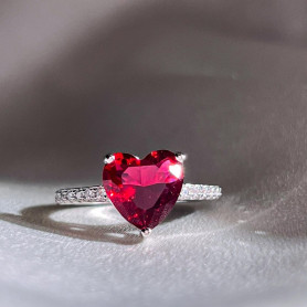 Каблучка срібна Червоне серце