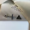 Сережки - джекети срібні Сяючі чорні трикутники