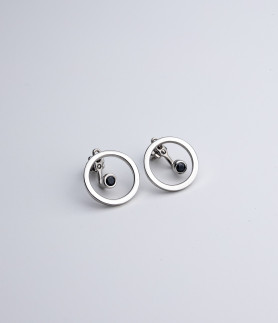 Сережки - джекети срібні Коло із завальцованим чорним цирконієм діамантової огранки