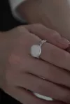 Каблучка срібна з барочною перлиною