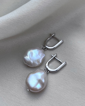Серебряные серьги с барочным жемчугом
