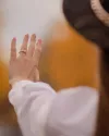 Каблучка срібна з кульками Поцілунок