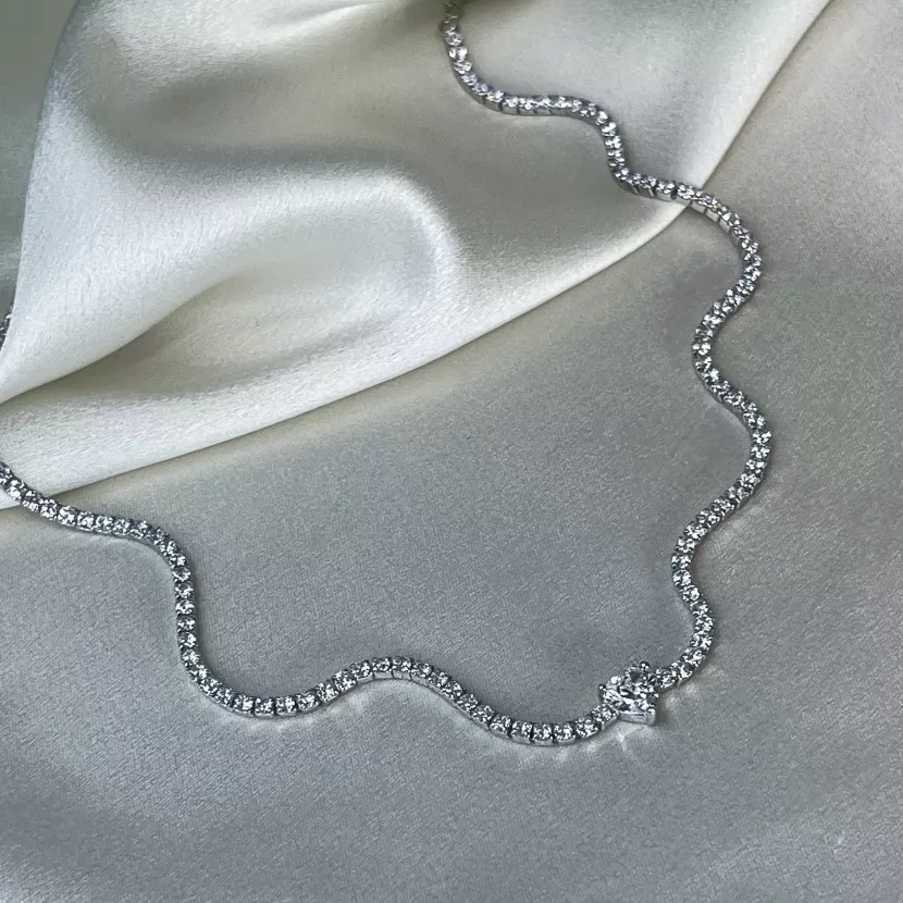 Кольє-чокер срібне з цирконієм діамантового огранювання Серце 005230