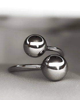 Каблучка срібна з кулями 000488