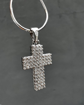 Підвіс срібний двосторонній чорно-білий хрестик