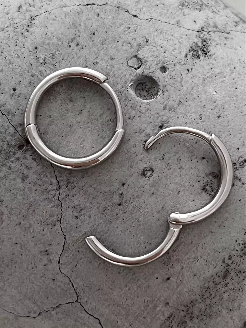 Сережки — кільця срібні 1,5см 003389