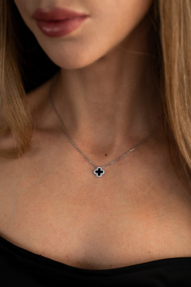 Кольє срібне з оніксом та цирконієм діамантового огранювання Клевер 1см 005109