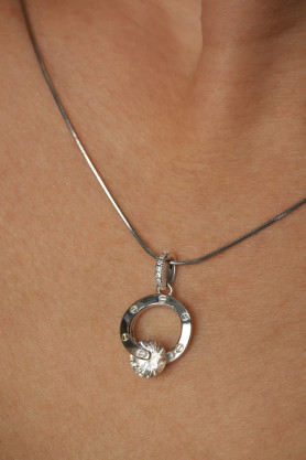 Підвіс срібний з обертаючимся цирконієм діамантового огранювання 001123