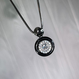 Підвіс срібний з чорною керамікою і танцюючим цирконієм діамантового огранювання 001163