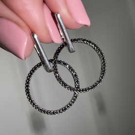 Сережки срібні Коло з чорним цирконієм діамантового огранювання 006781