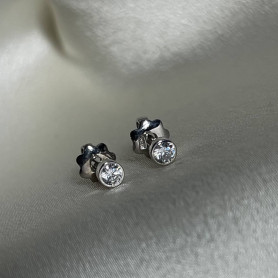 Сережки - пусети (гвоздики) 4мм із завальцованим цирконієм діамантової огранки 003117