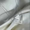 Срібне кольє Трикутник