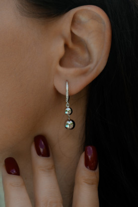 Сережки срібні з кулями на застібці конго 006877