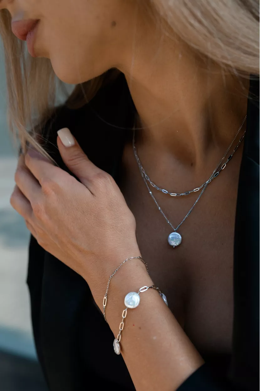 Браслет срібний з барочними перлами та ланцюжком подвійний 006951