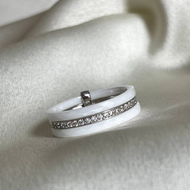 Каблучка срібна з білою керамікою і цирконієм діамантової огранки 006685