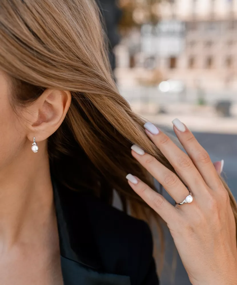 Каблучка срібна з перлиною та цирконієм діамантового огранювання 006946