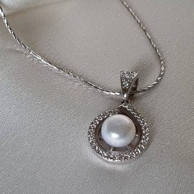 Підвіс срібний з перлами та цирконієм діамантового огранювання 002097