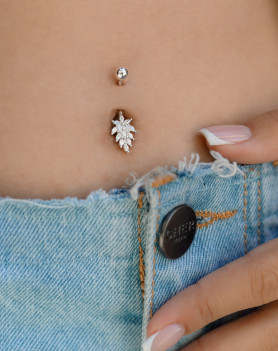 Пірсинг срібний в пупок з цирконієм діамантового огранювання Листок 006973