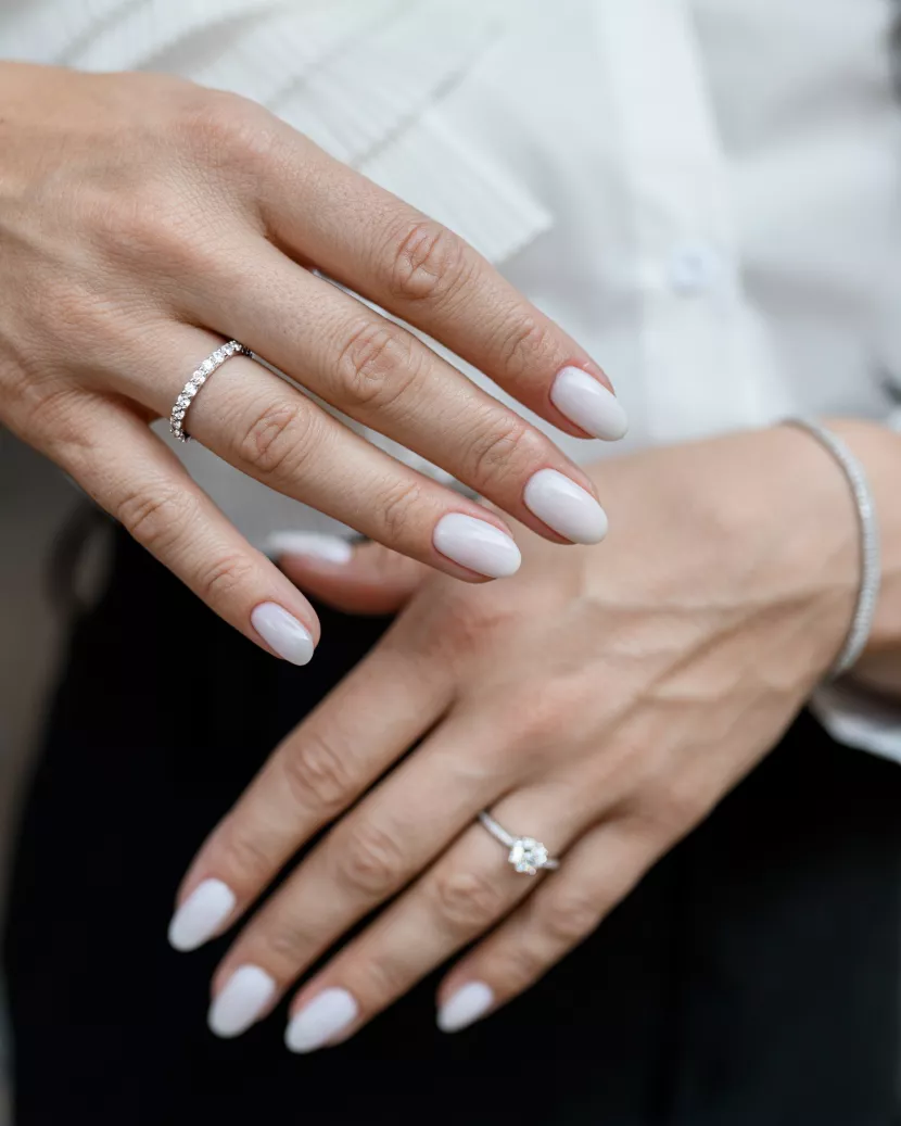 Каблучка срібна із цирконієм діамантової огранки 006981