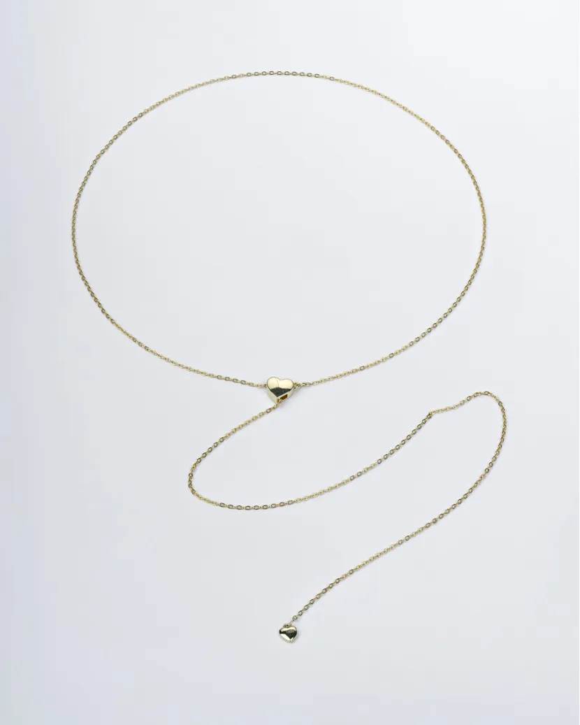 Серебряное колье-галстук с подвижным сердечком в позолоте 007045